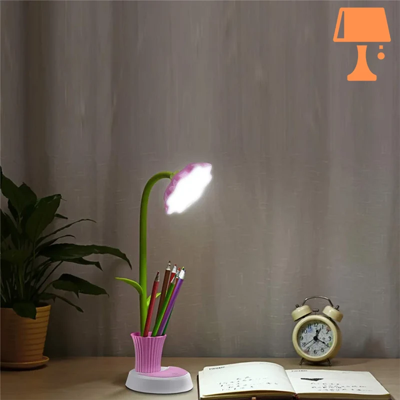 petite lampe chevet rose allumée