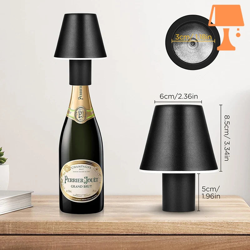 lampe de chevet avec une bouteille en verre mesure