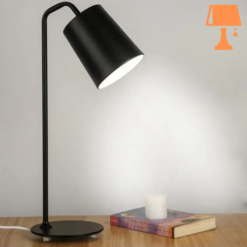 lampe de chevet en fer noir originale