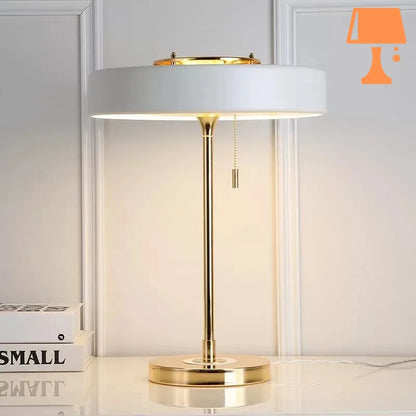 lampe-blanc-et-dore-design