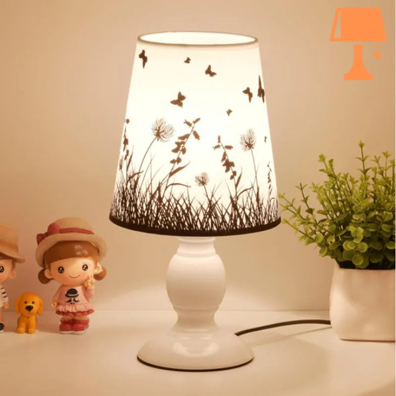 lampe-de-chevet-avec-fleurs-pvc