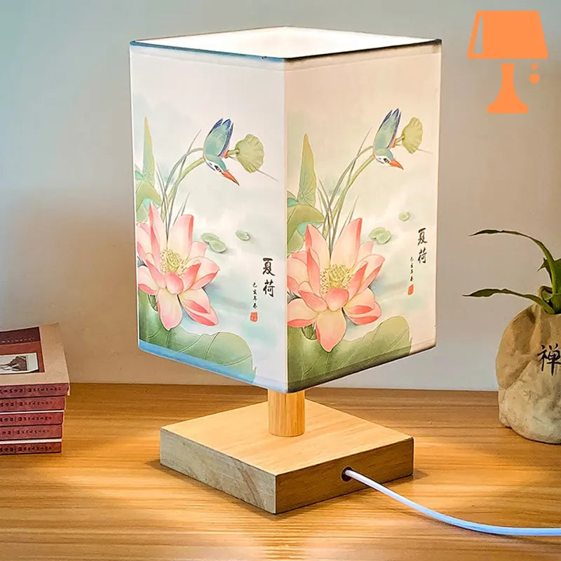 lampe-en-bois-fleur-de-lotus-soie