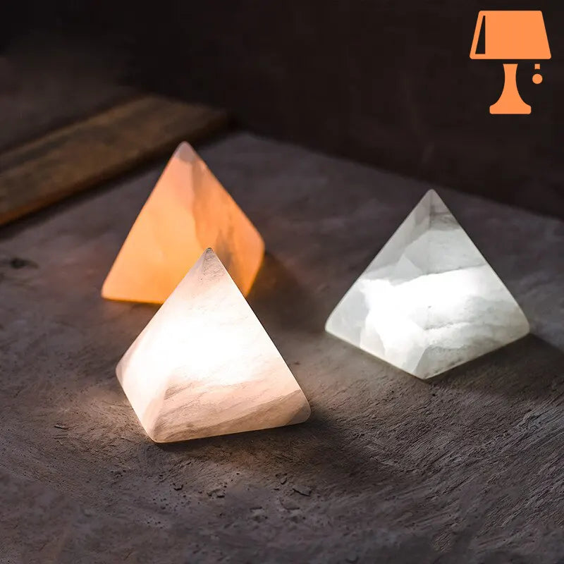 lampe-pyramide-design